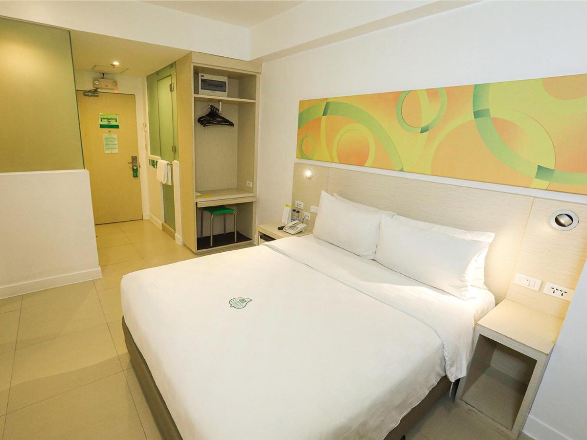 Go Hotels Timog Ciudad Quezon Exterior foto
